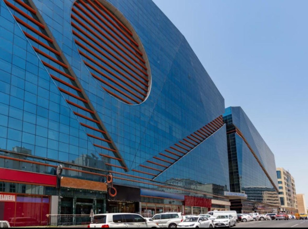 Surplus Trading & Contracting Office Building in Doha, Qatar
